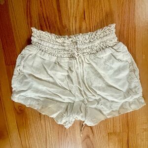 Cloth & Stone linen strech Waist Cream Shorts